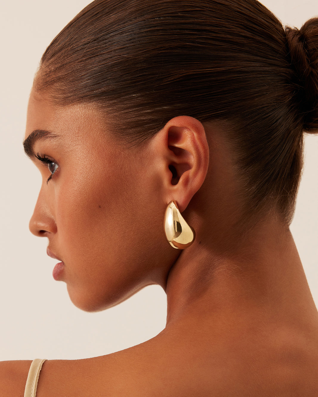 Elegant jewelry featuring anti-tarnish properties,