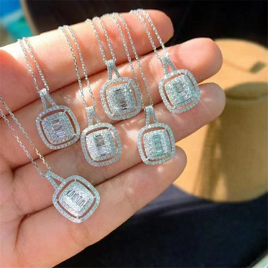 Comes With a Premium Gifting/Storage Box.
"Anti-tarnish Silver necklace with a polished finish."
