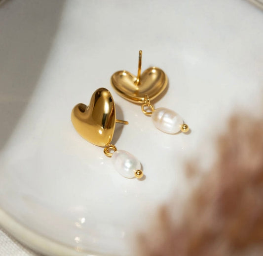 Pearl Love Earrings