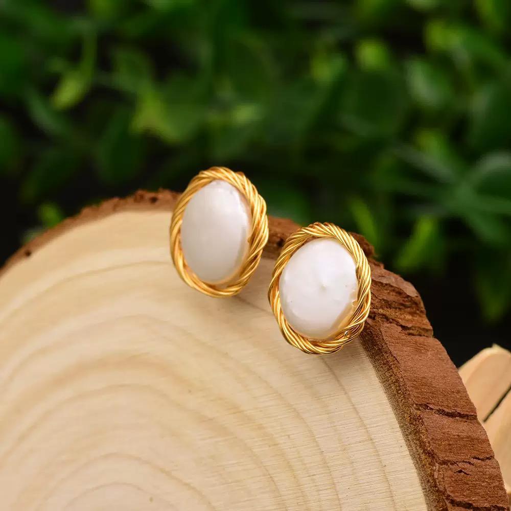 Golden Aura Pearl Studs