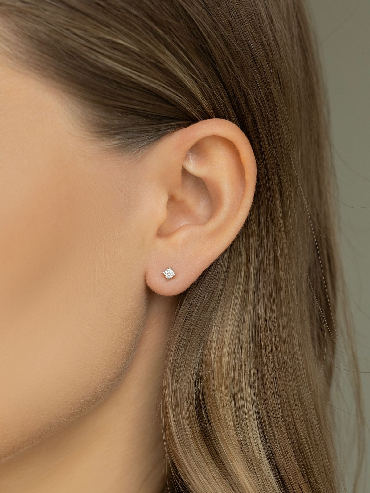Petite Moissanite Stud Earrings (999 Fine Silver)