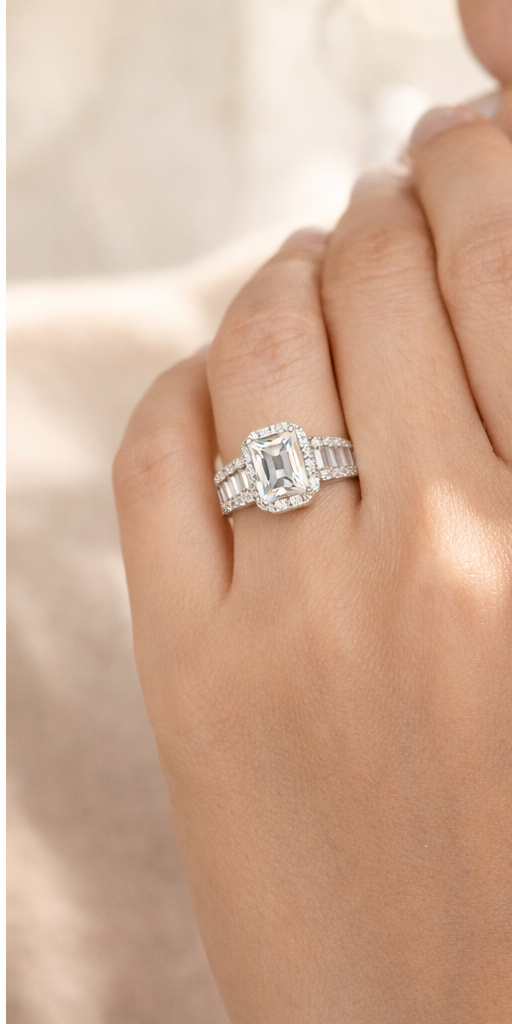 Emerald Royale Ring