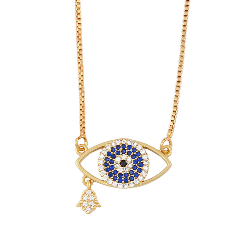 "Elegant gold neckpiece for women’s daily wear, offering classic charm."