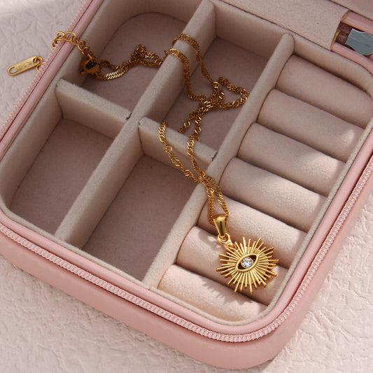 Stylish women’s jewelry gift 