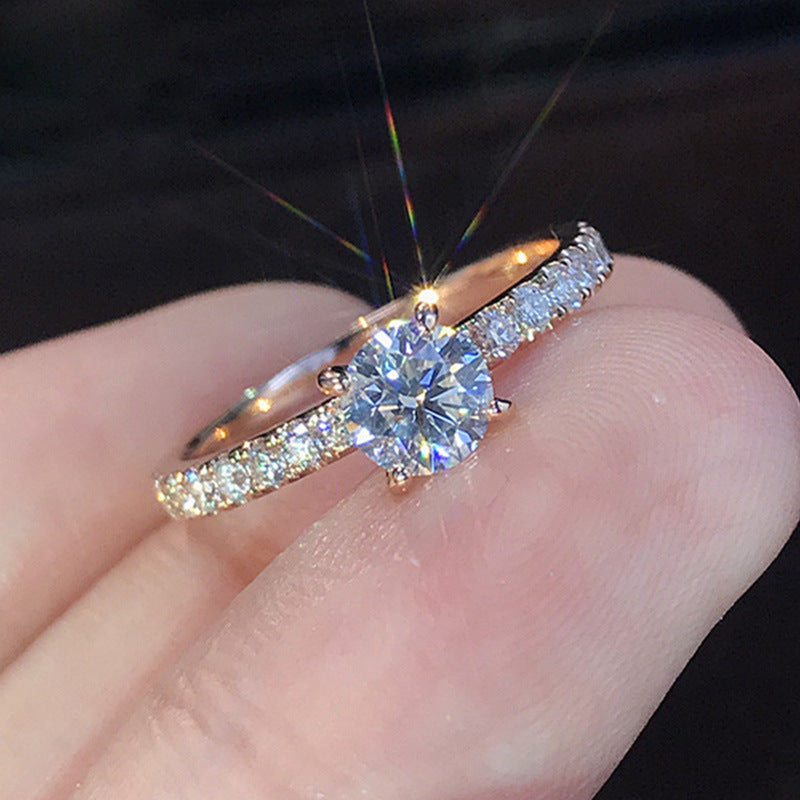 The tiniest detail, the truest elegance. Certified pure silver.