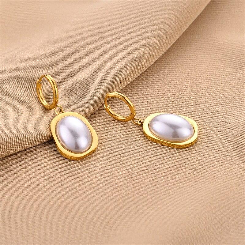 Irregular Pearl Hoop Earrings