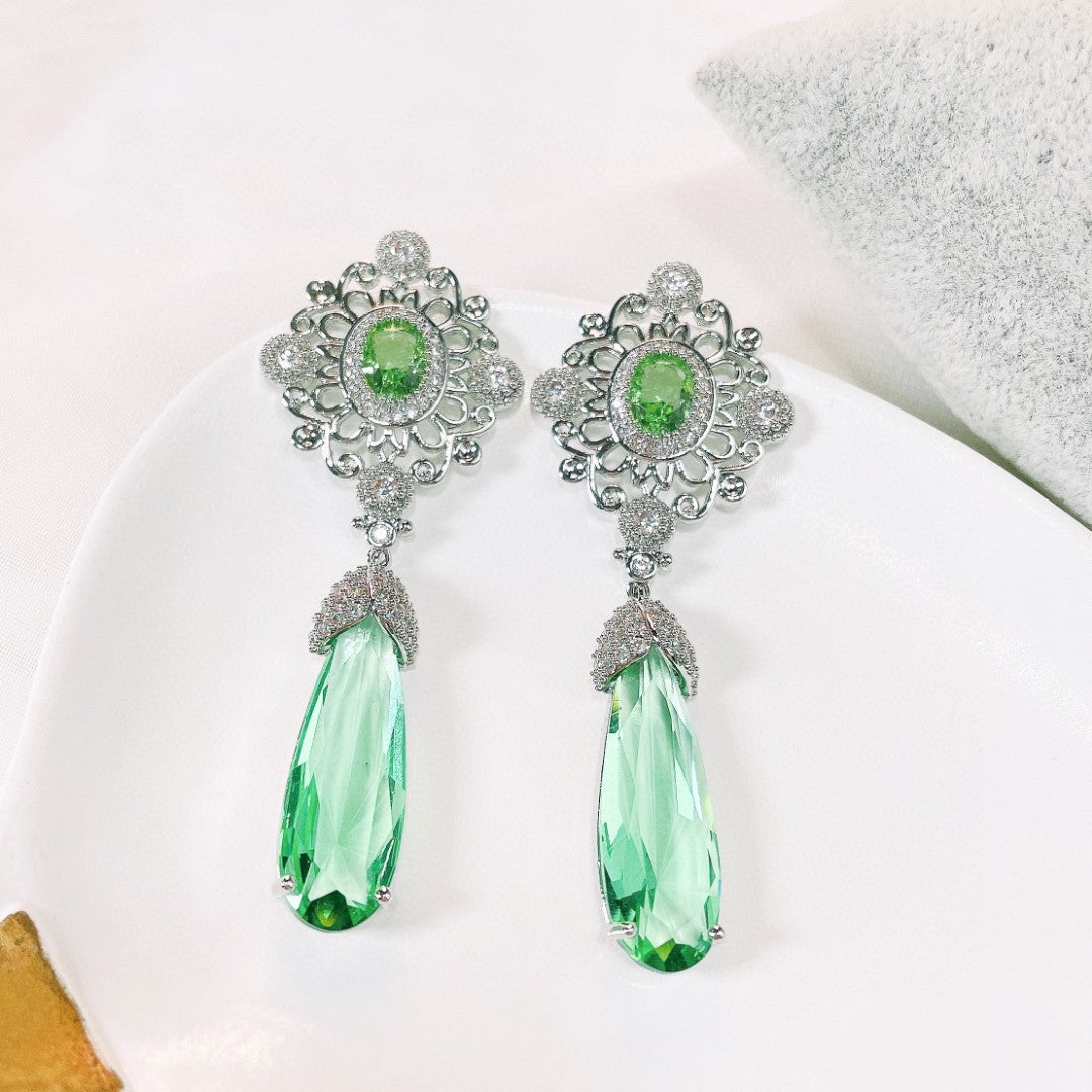 Sea-Green Queen Earrings