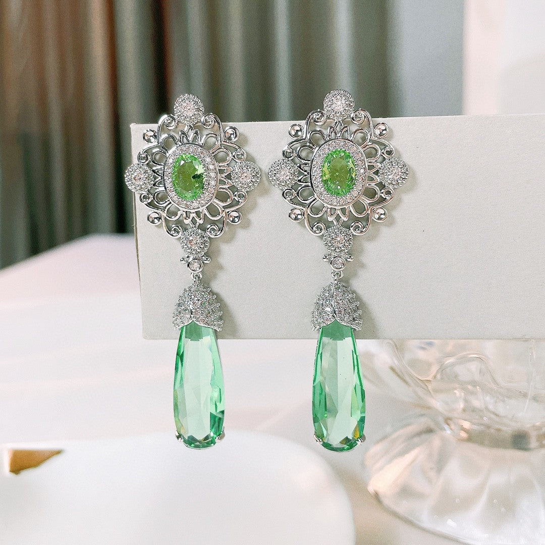 Sea-Green Queen Earrings