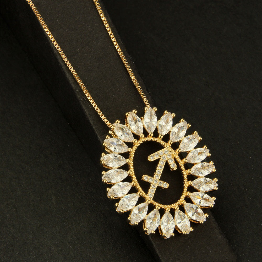 "Chic and versatile neckpiece, perfect for everyday wear."
