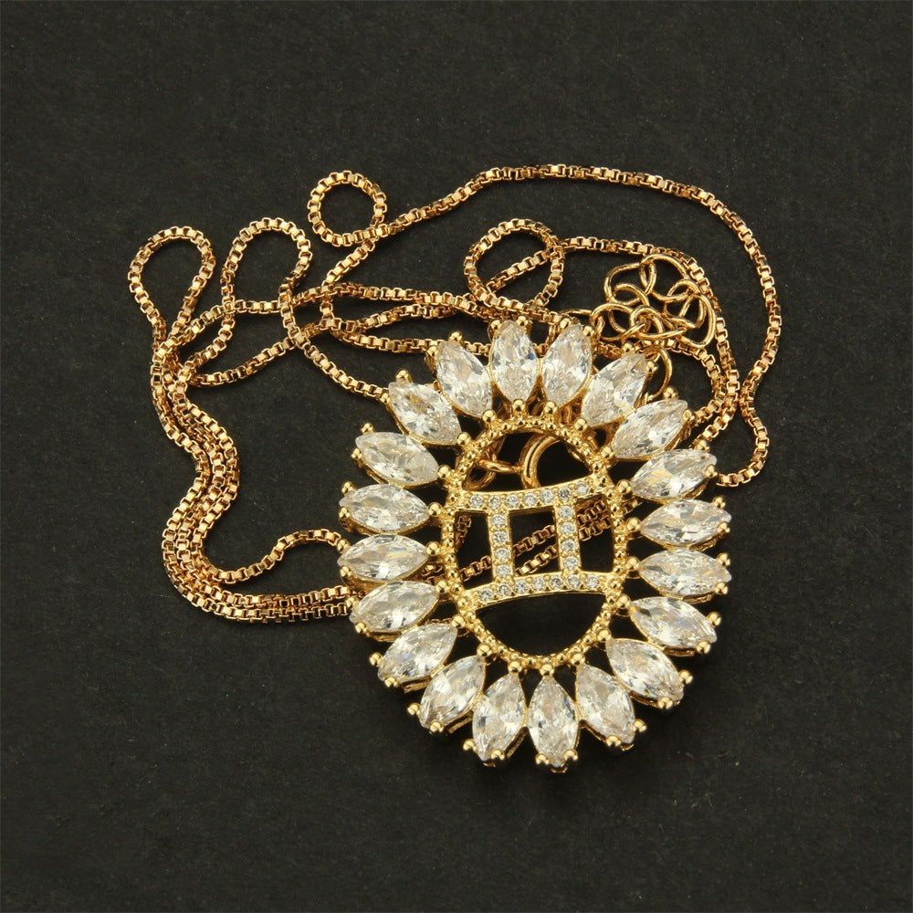 
"Versatile gold neckpiece, perfect for everyday style and comfort."
