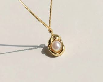 perfect for women’s everyday wear.