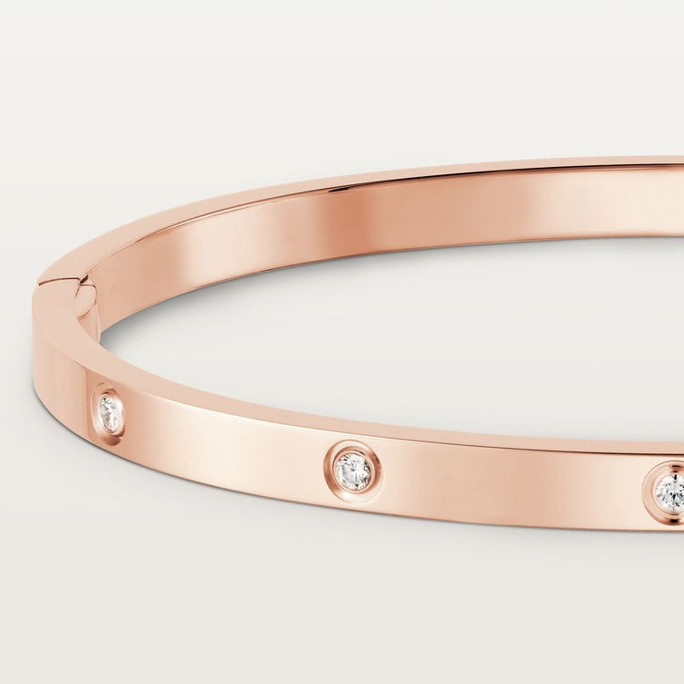 The Oval Love Bangle